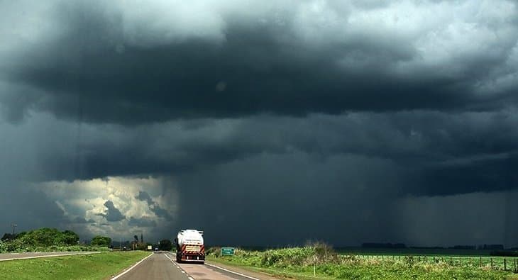 Novo alerta do Inmet mantém Sidrolândia e Maracaju sob risco de tempestades até sexta-feira