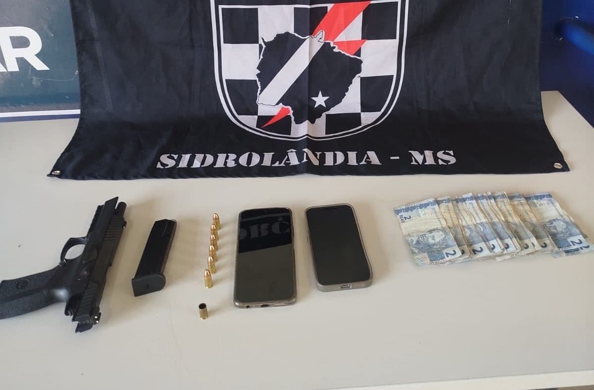 PM apreende pistola 9 mm após denúncia de disparos na Av. Dorvalino dos Santos, em Sidrolândia