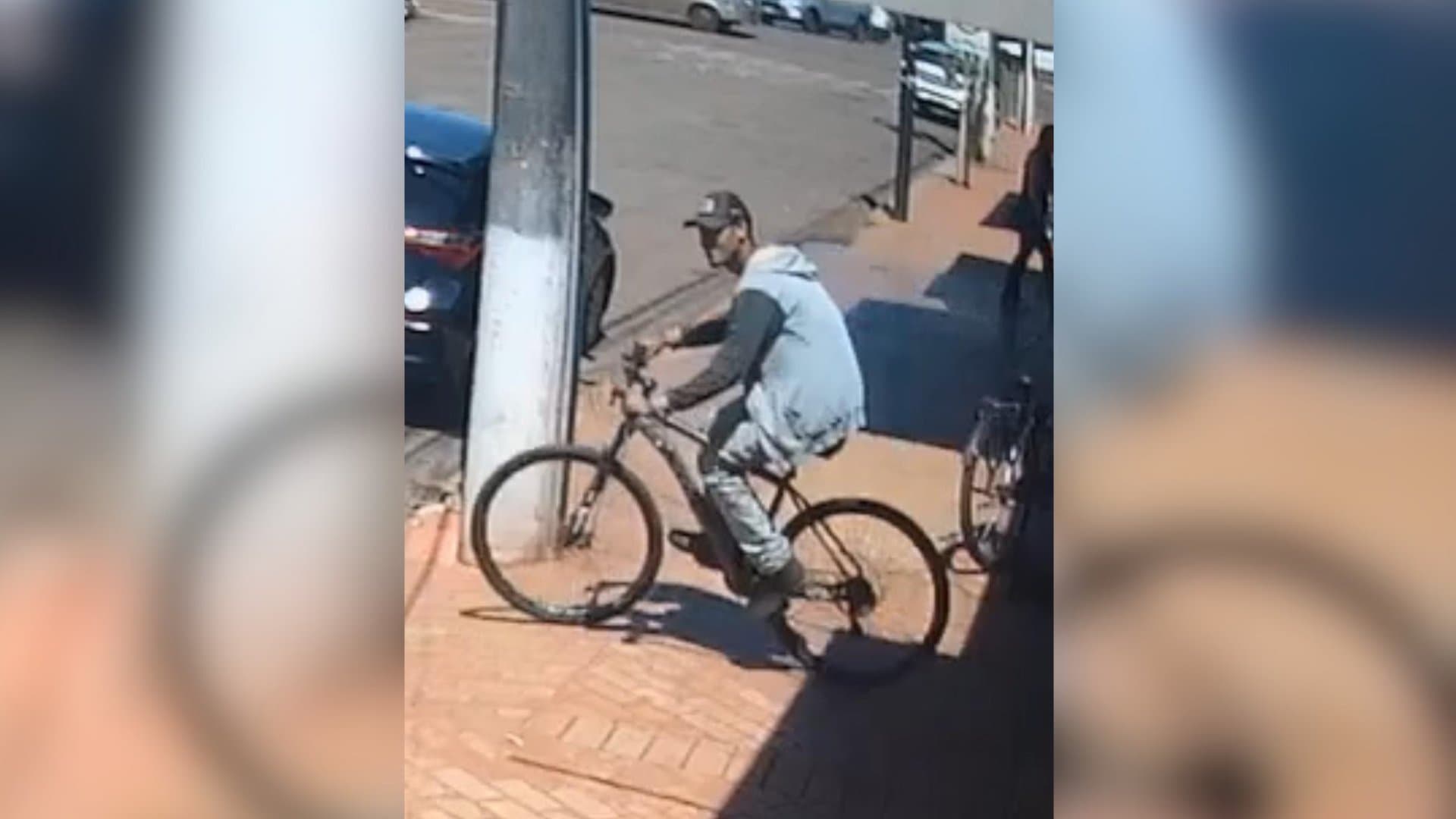 Câmera de segurança flagra meliante furtando bicicleta no centro de Sidrolândia