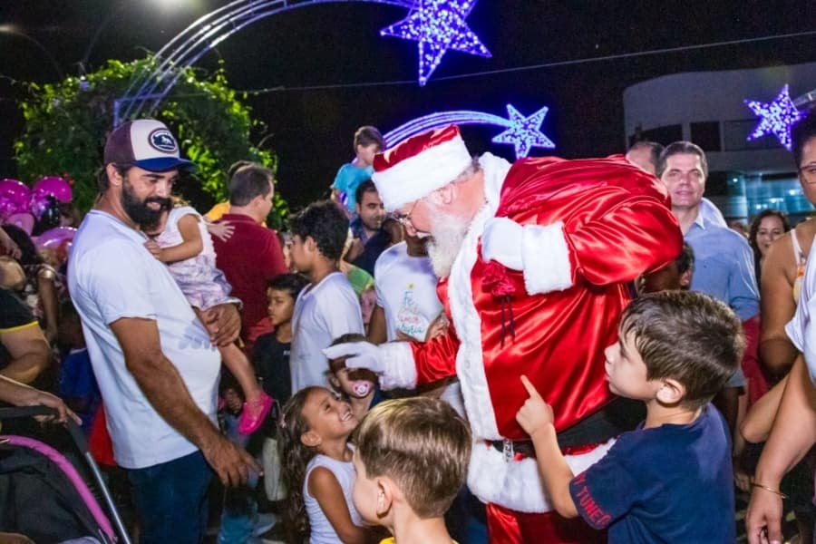 Com diversão e forte presença das famílias, prefeitura dá a largada para o 3° Natal Vida e Luz