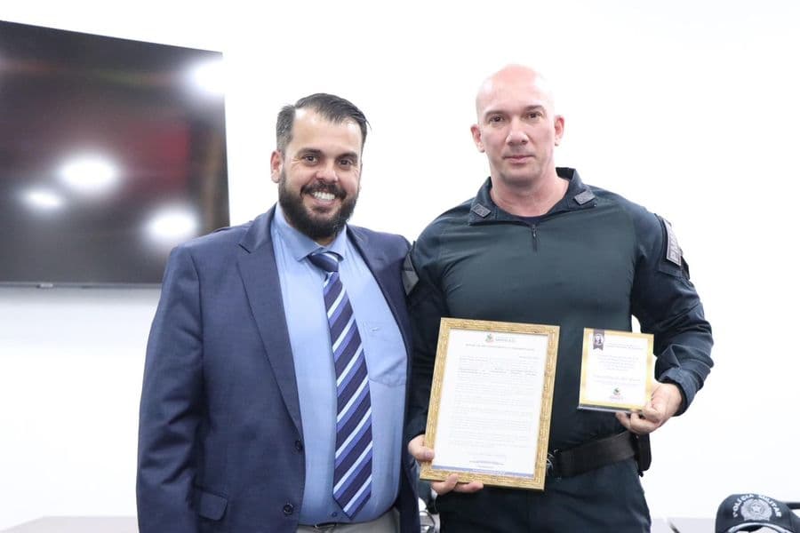 Câmara de Vereadores homenageia as forças de segurança de Maracaju