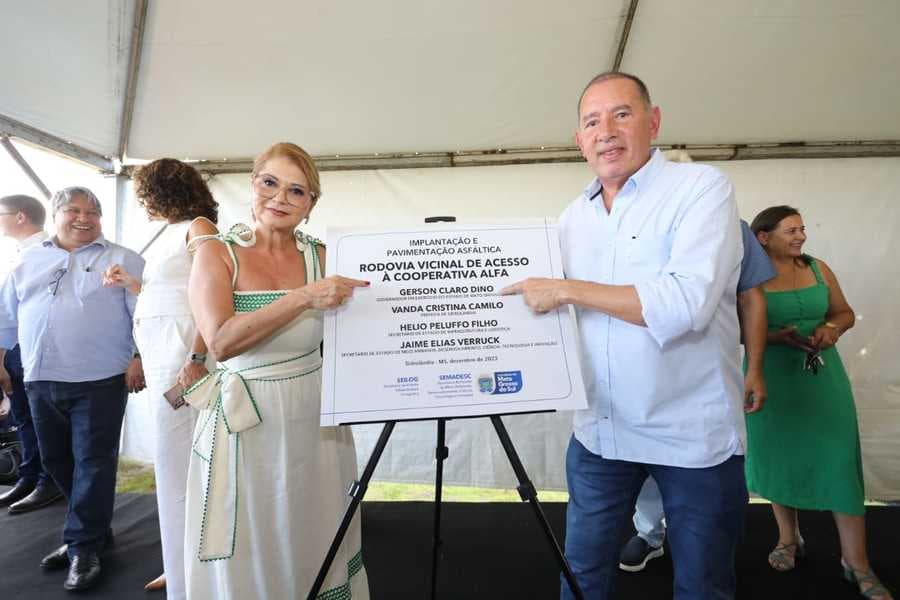 Inaugurada obra de acesso à Cooperalfa que beneficia produtores e trabalhadores da região