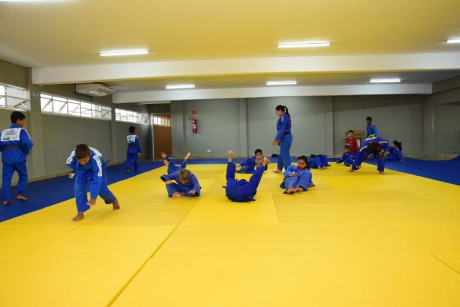 Instituto Pequeno Cidadão retoma atividades de 2024, com aulas de judô, violão e muito mais