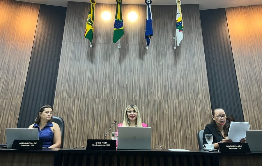 Mesa Diretora é composta por vereadoras em homenagem ao Dia Internacional da Mulher