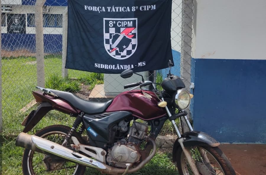 Moto furtada é recuperada pela PM durante rondas no Bairro São bento