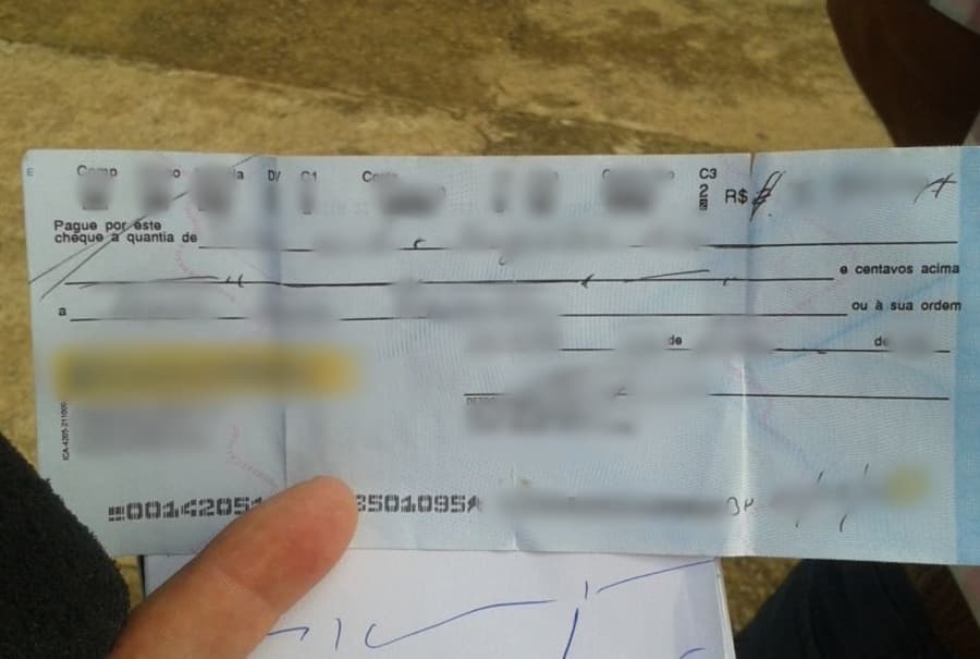 Homem vende 110 cabeças de gado por R$ 229 mil, recebe em cheques e descobre que não havia saldo