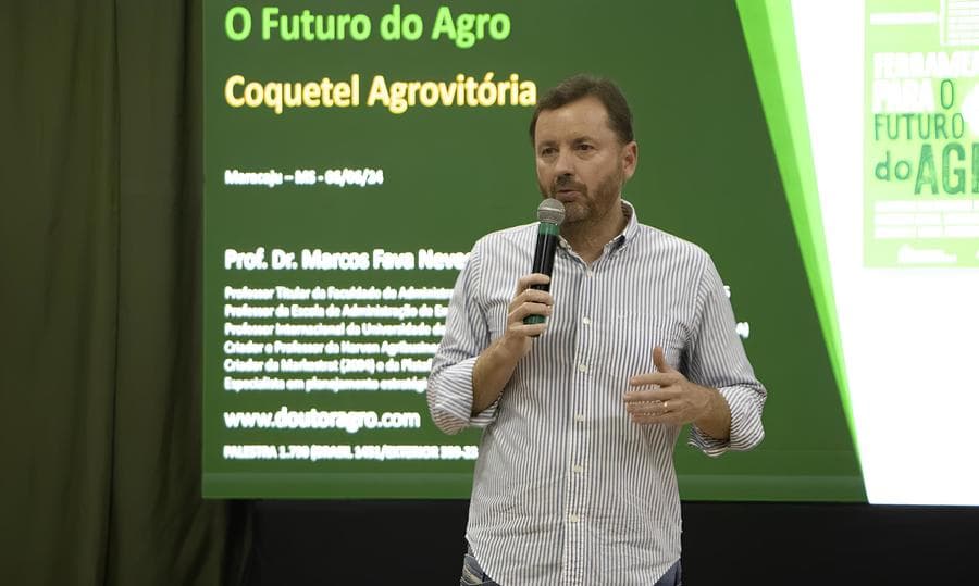 Palestra de Marcos Fava Neves foi sucesso na 53ª Expomara