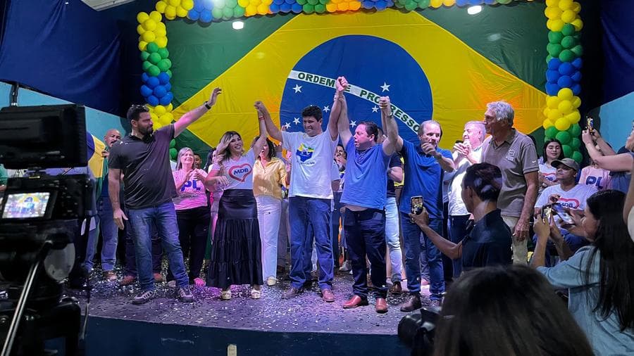 Com salão lotado, convenção confirma candidatura de Rodrigo Basso e Chris Fiuza