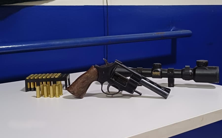 Homem é preso após efetuar disparos de arma de fogo em residência no Bairro São Bento