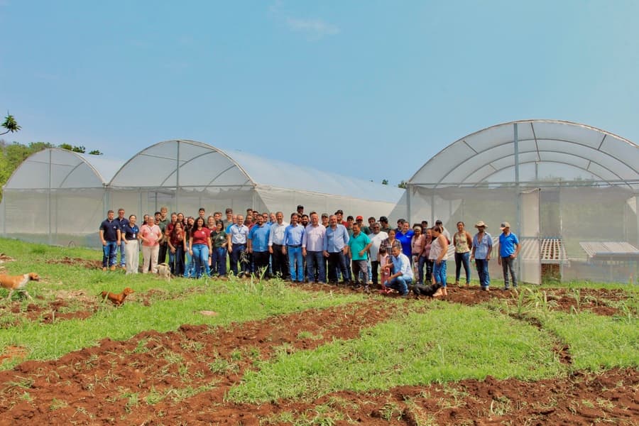 UEMS faz parcerias e viabiliza entrega de duas estufas para a Comunidade Quilombola de São Miguel em Maracaju