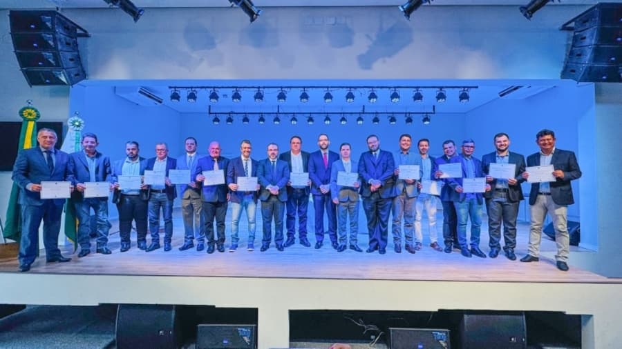 Prefeito, vice e vereadores de Maracaju são diplomados em cerimônia realizada pelo TRE