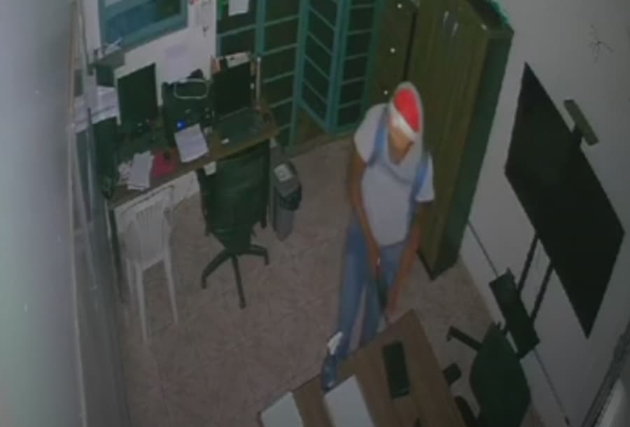 Meliante invade e furta itens de empresa em Maracaju, é flagrado por câmeras e acaba preso