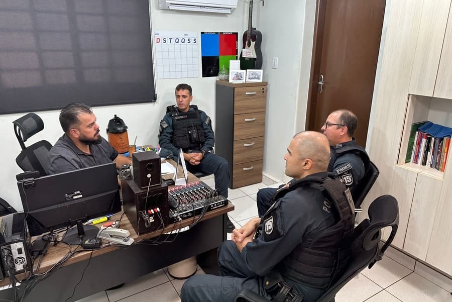 Vereador Robert se reúne com comandante da Polícia Militar para discutir segurança pública em Maracaju
