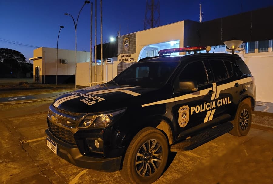 Dupla armada com faca rende frentista e rouba R$ 1,5 mil reais em posto de Sidrolândia