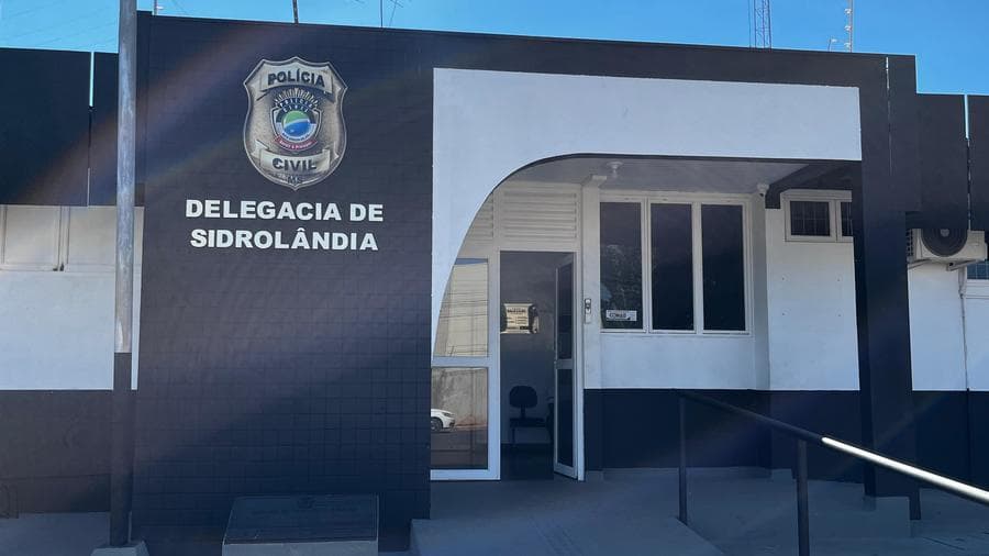 Mulher de 43 anos perde R$ 12,9 mil reais após acessar site falso de instituição bancária