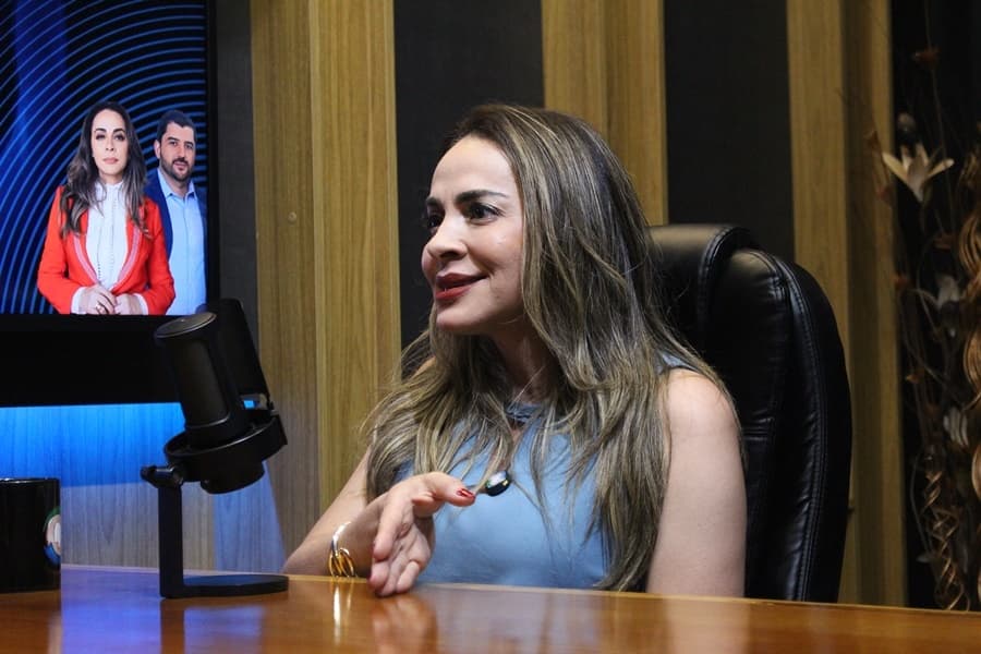 “A base do sucesso é a família”, diz Rosi Pinheiro ao contar trajetória em Podcast