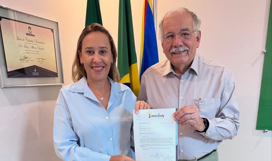Vereadora Elaine Souza visita deputado federal em busca recursos para educação e saúde de Sidrolândia