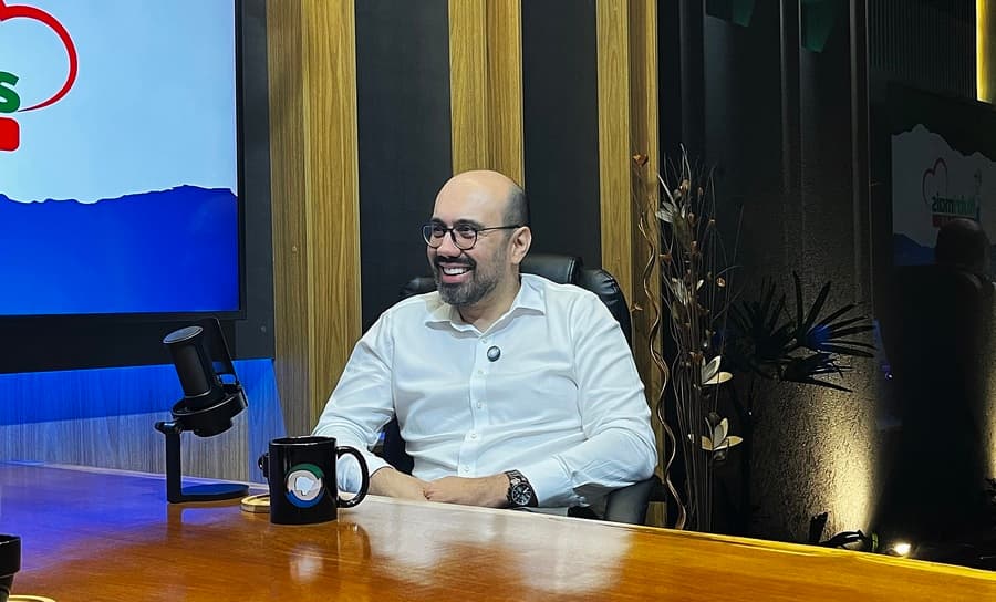 “Fui para uma Kitnet, só estudava e trabalhava”, diz Juiz Fernando ao contar trajetória