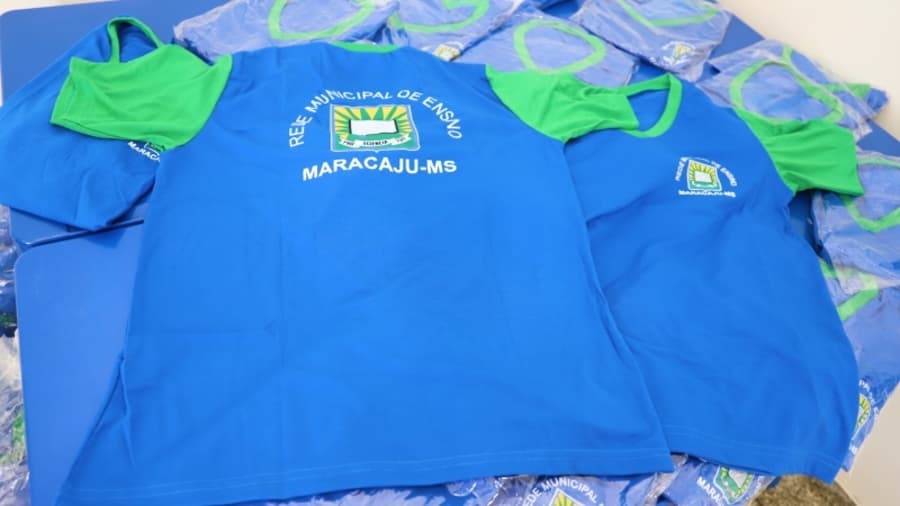 Uniformes escolares começam a ser entregues na Rede Municipal de Ensino de Maracaju