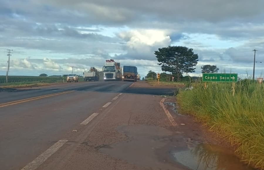 BR-060 entre Sidrolândia e Campo Grande é liberada após 12h de protesto do MST