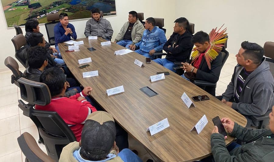 Prefeito e presidente da Câmara se reúnem com caciques das aldeias de Sidrolândia