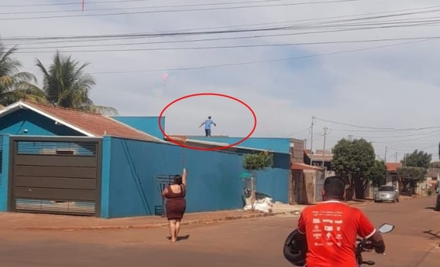 Armado com faca, homem de 40 anos é detido após tentar furtar casas no bairro Pé de Cedro