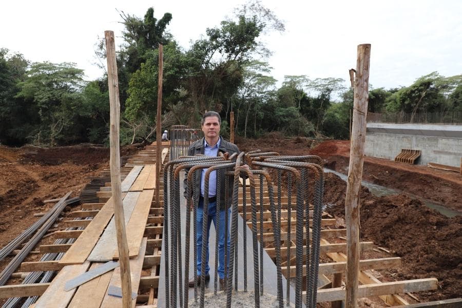 Obra do prolongamento da Avenida Senador Filinto Muller segue em ritmo acelerado em Maracaju