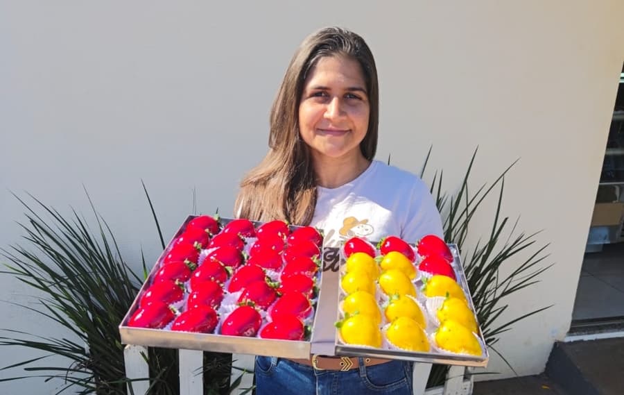 Morango do amor: confeiteira de Sidrolândia fatura mais de R$ 3 mil em apenas um dia com “doce viral”
