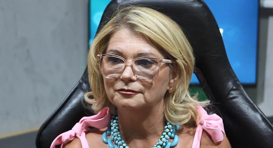 Vanda Camilo é notificada e poderá ter que devolver mais de R$ 3,8 milhões aos cofres públicos