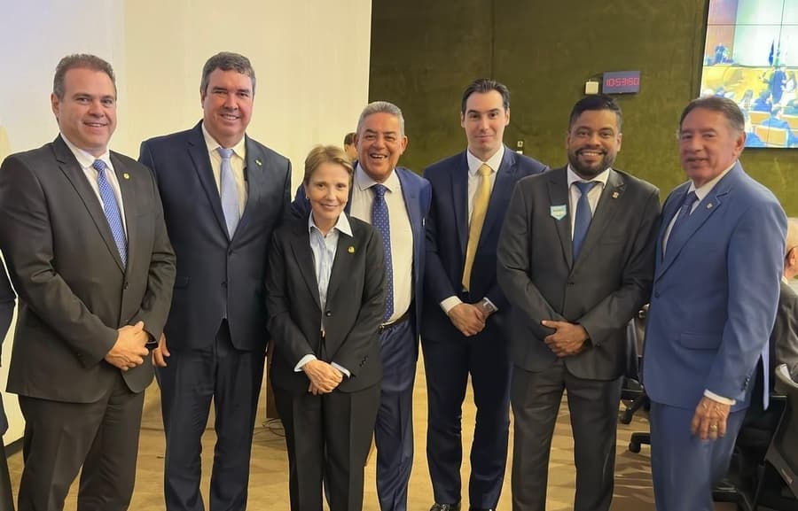 Governador Eduardo Riedel deixa PSDB e anuncia filiação no Partido Progressistas