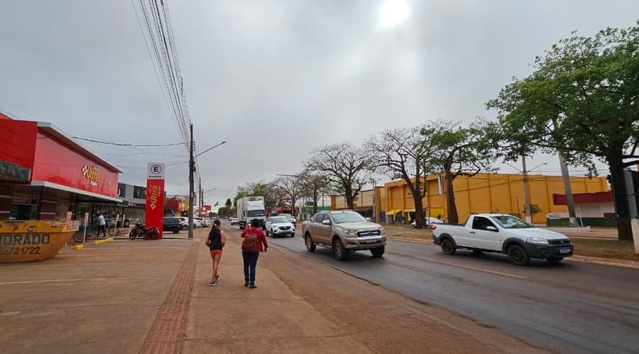 Frente fria derruba temperatura na região e tempo seco predomina no fim de semana