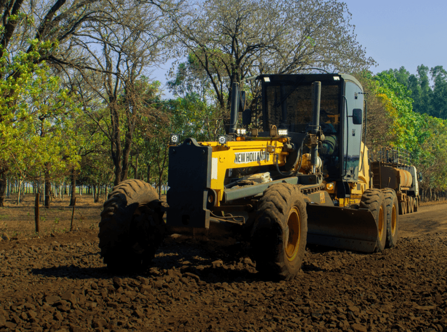 Infraestrutura rural avança com cascalhamento e patrolamento nas estradas vicinais de Sidrolândia