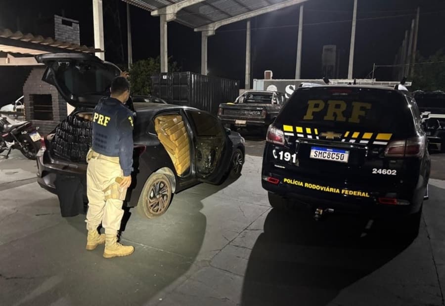 PRF e PM apreendem 1,2 tonelada de maconha e cigarros contrabandeados em Maracaju