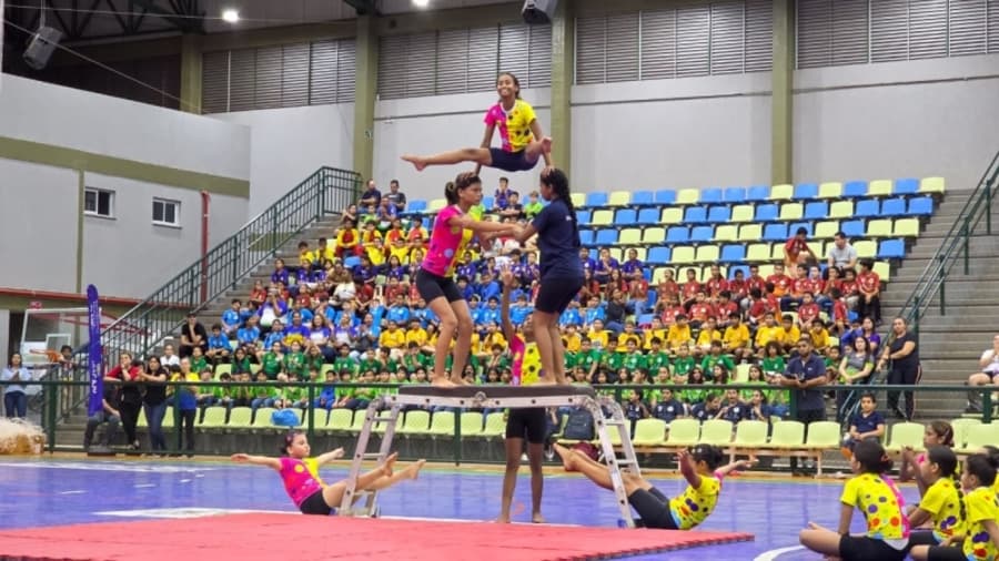 Abertura dos Jogos Escolares 2025 marca integração e valorização do esporte estudantil em Maracaju