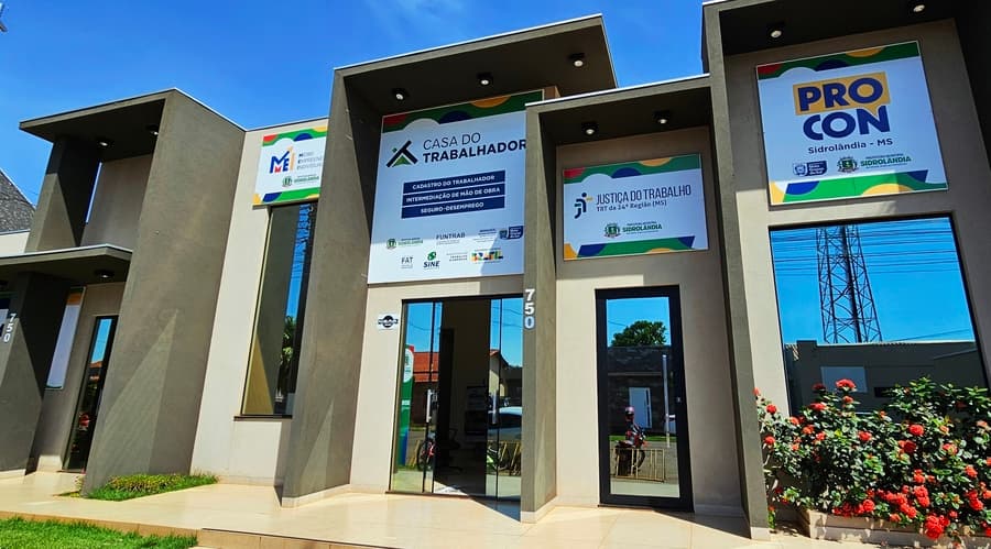 Somente em 2025, mais de 860 pessoas conquistaram emprego pela Casa do Trabalhador de Sidrolândia