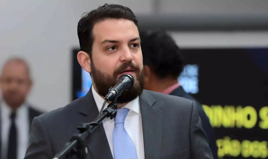 TRE bloqueia R$ 43,2 mil de Claudinho Serra após reprovação das contas de 2020