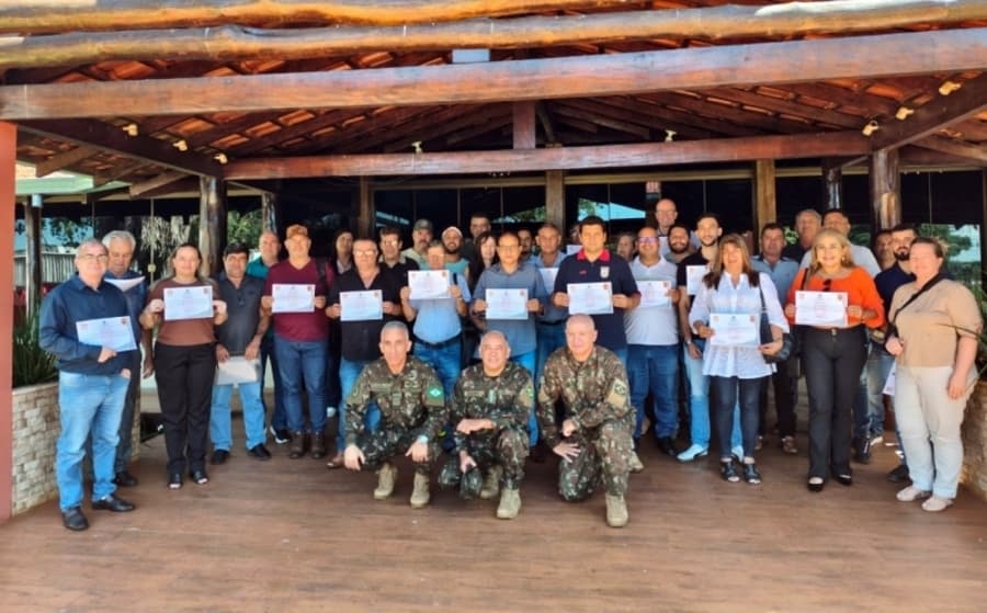 Servidores da Junta de Serviço Militar de Maracaju participam de simpósio estadual em Dourados