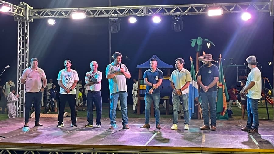 “Plantamos sementes para futuros campeões”, diz prefeito na abertura dos Jogos Escolares de Sidrolândia