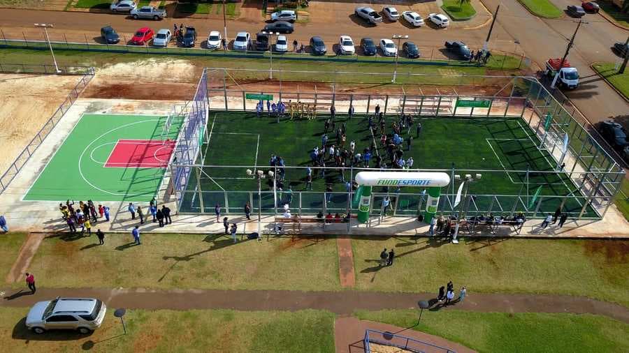 Arena esportiva com grama sintética é inaugurada pelo Governo do Estado em Maracaju