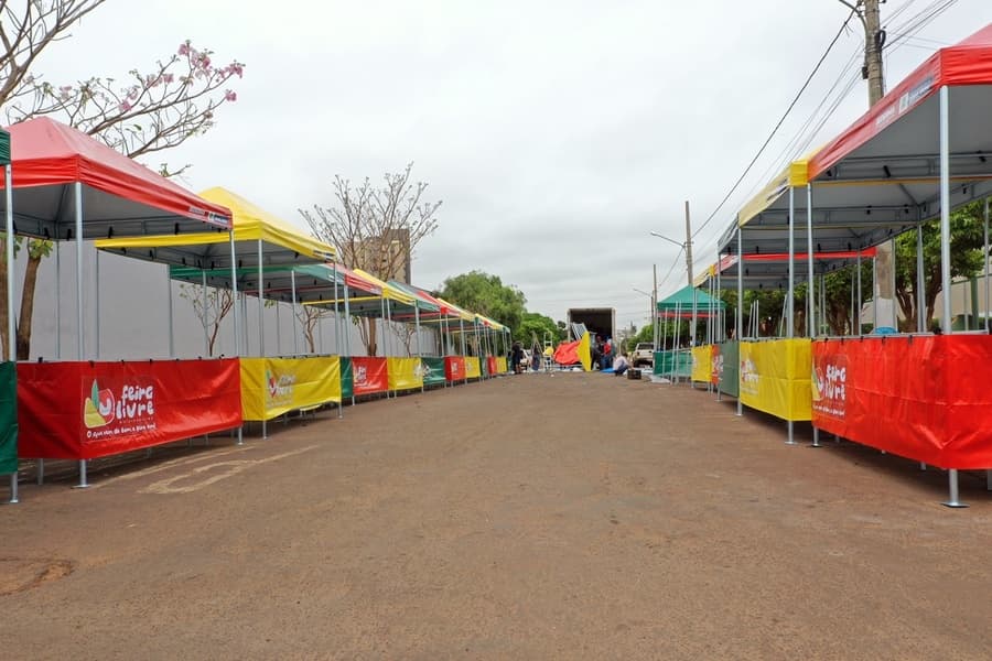 Prefeitura faz grande evento hoje com entrega de barracas na Feira do Brizola