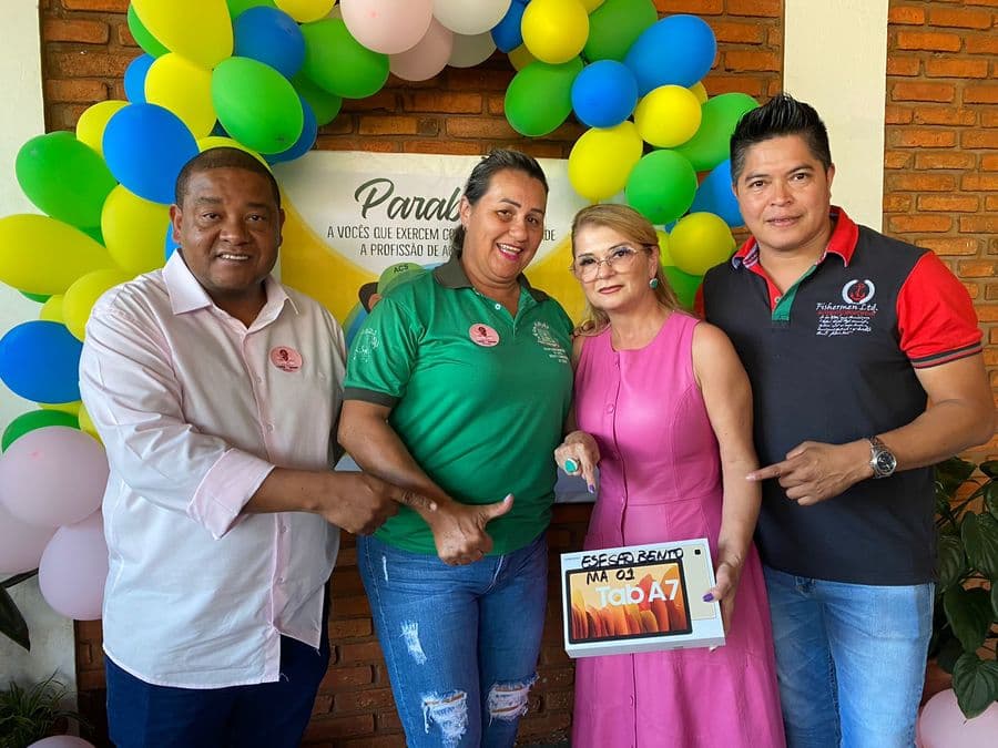 No dia do Agente Comunitário de Saúde e de Endemias, Prefeitura entrega tablets aos ACS