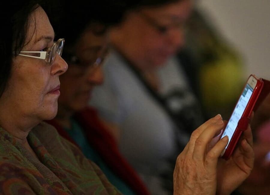 Com apoio da Sicredi, Robert lança projeto de inclusão digital para terceira idade
