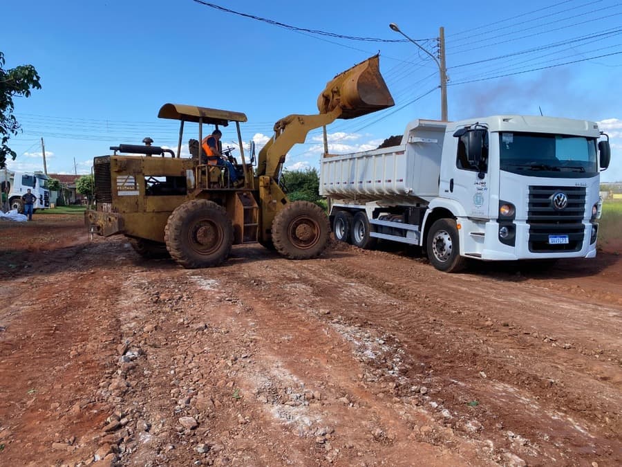 Prefeitura inicia pela Vila Olenka nova frente de pavimentação que inclui o Campina Ipacaray
