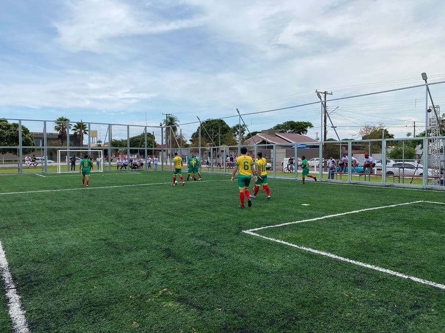 Prefeitura entrega revitalização da Praça Ivo Coltro e inaugura arena poliesportiva