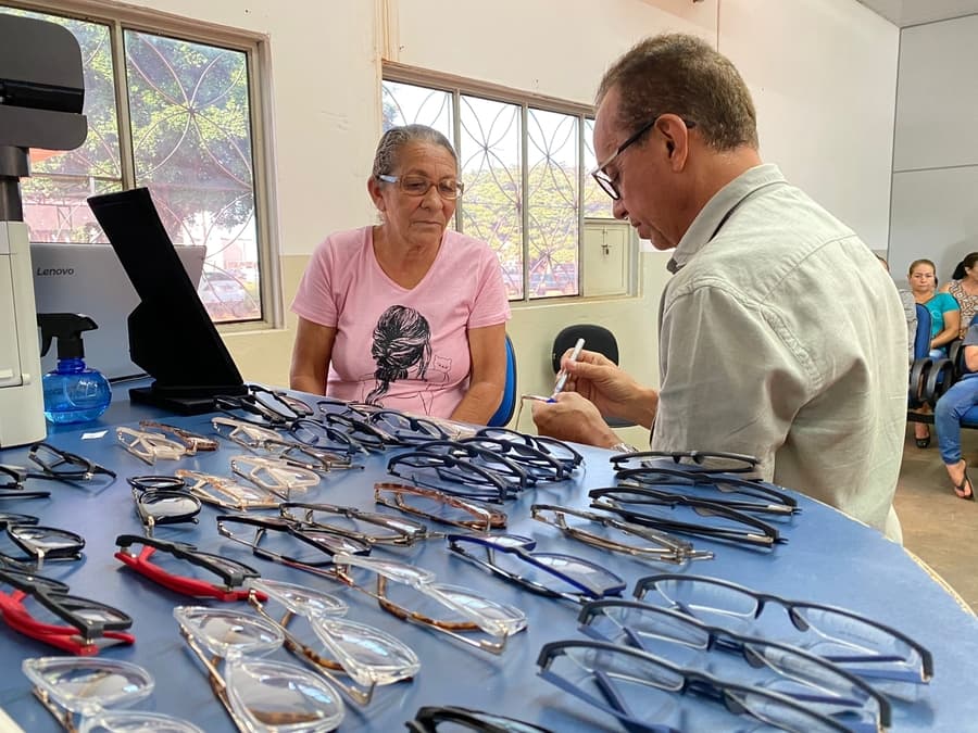 94 pessoas são atendidas em mais uma etapa de entrega de óculos