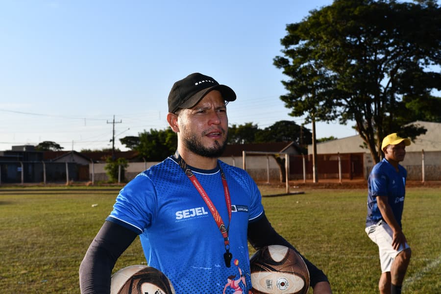 Ex-atleta profissional realiza primeira etapa da seletiva de jogadores em Sidrolândia