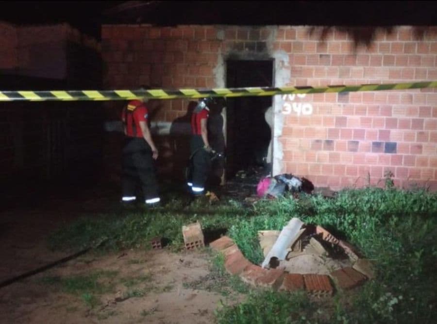 Família pede doações após residência pegar fogo e perderem tudo no Bairro São Bento