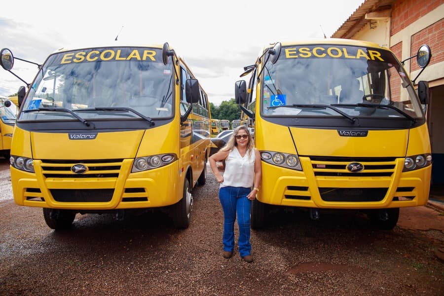 No Mês da Mulher, a única motorista do Transporte Escolar de Maracaju é homenageada