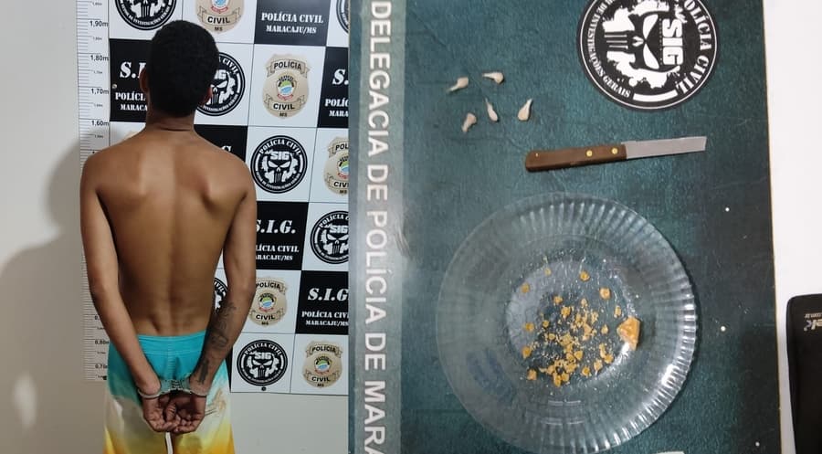 Durante cumprimento de mandado, Polícia flagra autor preparando drogas para venda