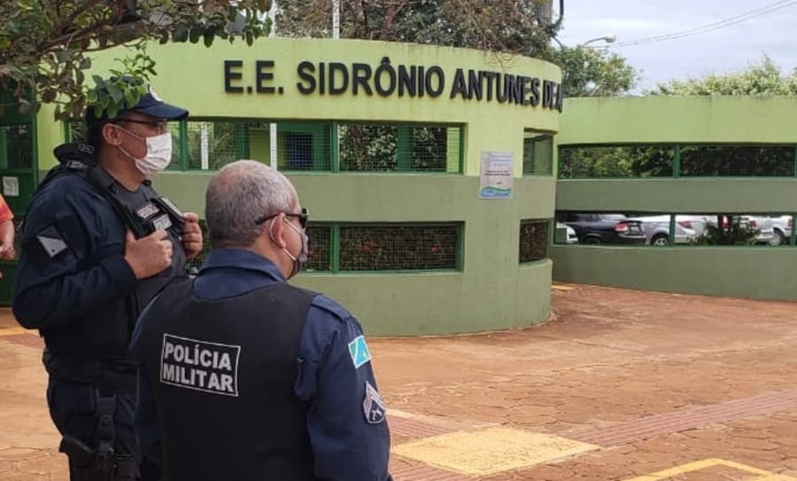 Polícia Militar apreende aluno de 16 anos com faca na Escola Sidrônio Antunes de Andrade